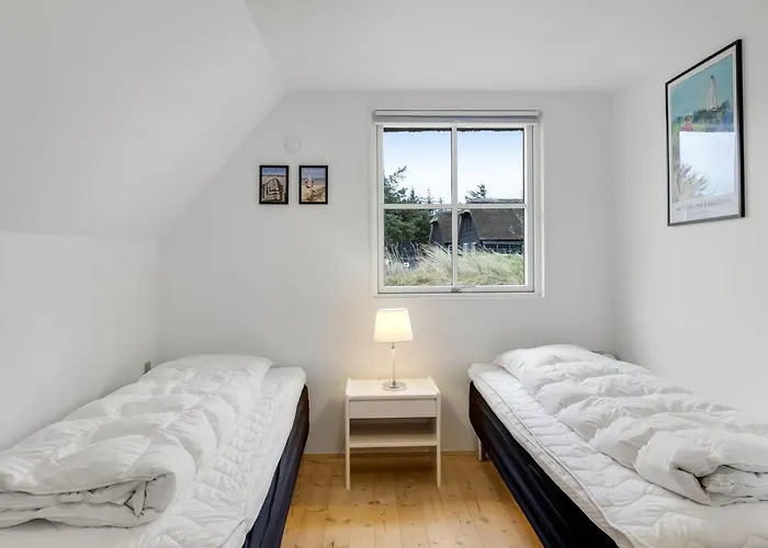 Rother - 100m From The Sea By Interhome